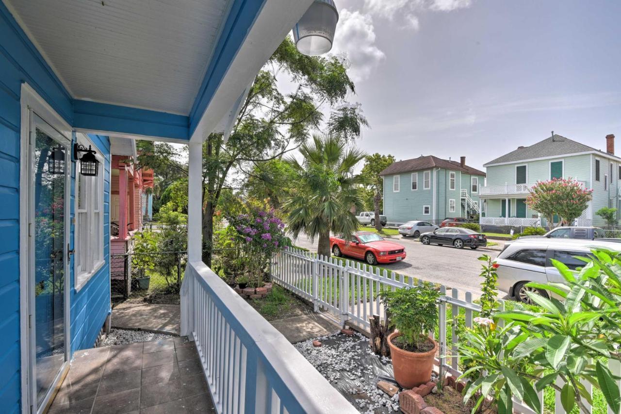 Bright Galveston Bungalow Half Mi To Pleasure Pier Экстерьер фото