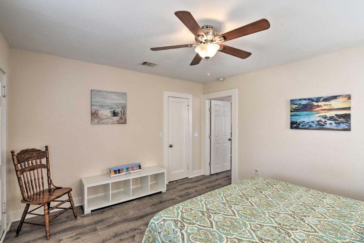 Bright Galveston Bungalow Half Mi To Pleasure Pier Экстерьер фото