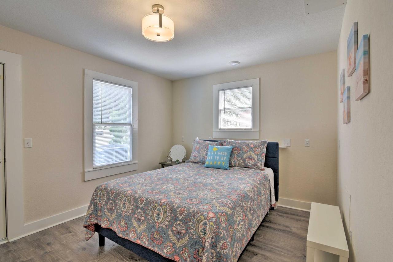 Bright Galveston Bungalow Half Mi To Pleasure Pier Экстерьер фото
